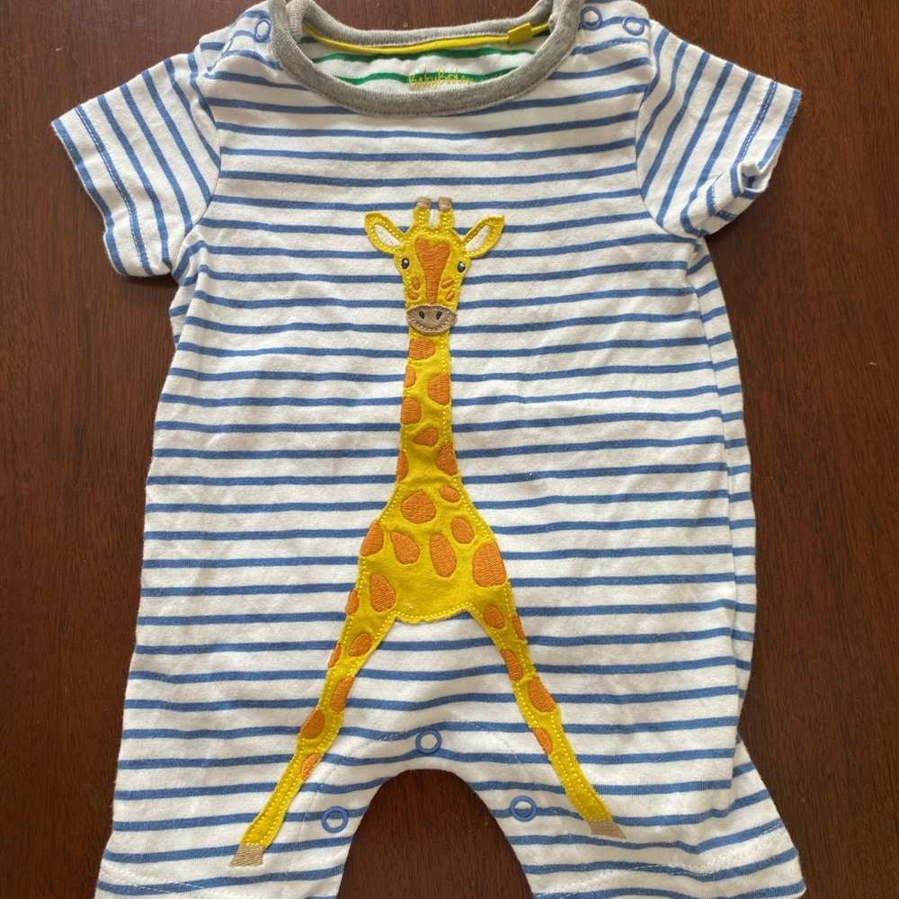 Boden giraffe play suit 3m